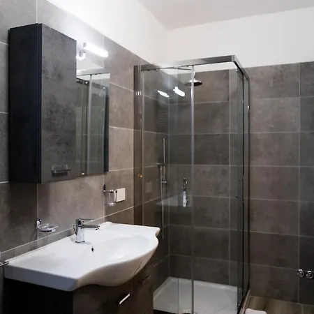 Viani Konukevi Soliera